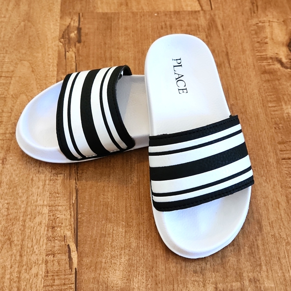 Slides size 11 toddler